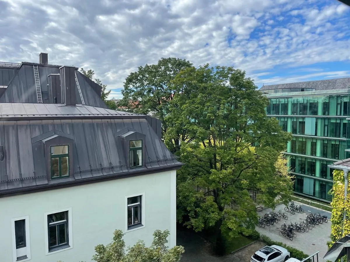 Penthouse - Englischergarten View Munich